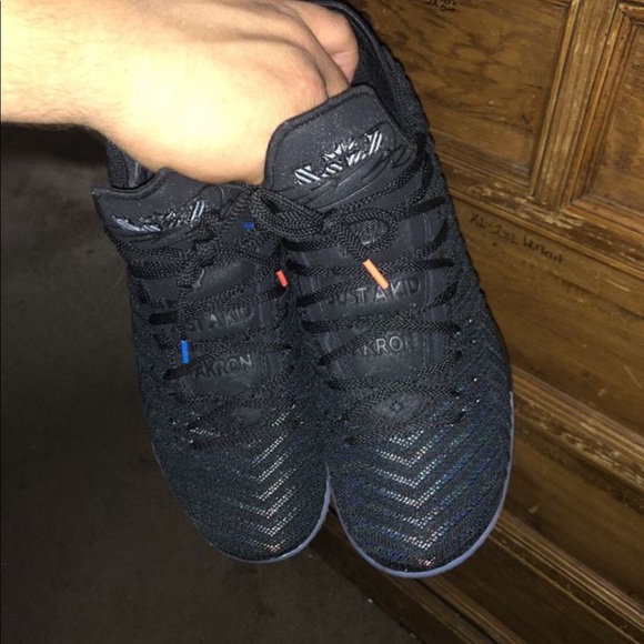 Lebron 16 I Promise size 12 - Picture 3 of 3